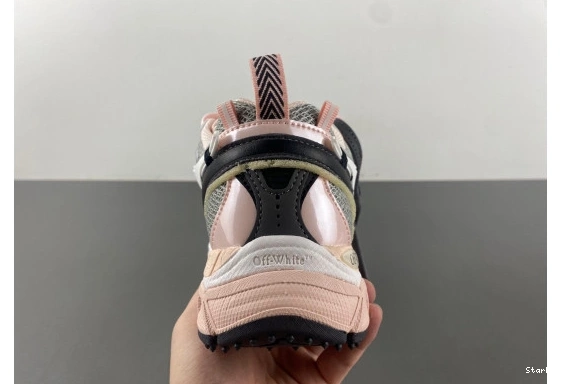 Right Back OFF-WHITE Be 1005